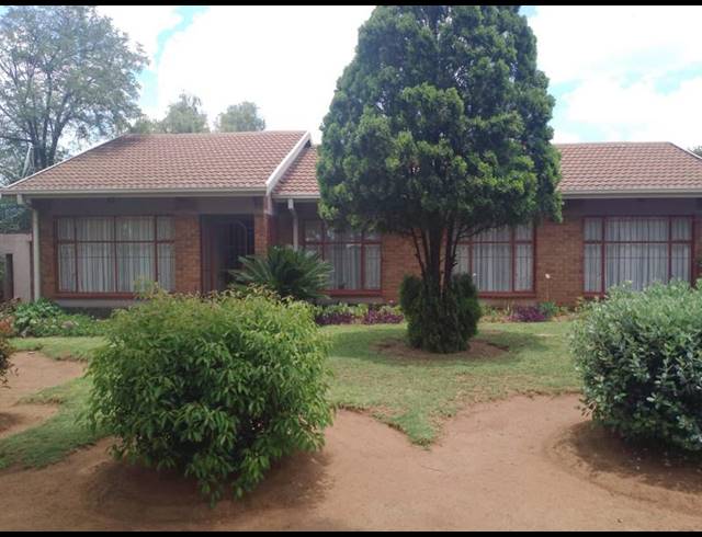 3 BEDROOM HOUSE FOR SALE IN BONANNE